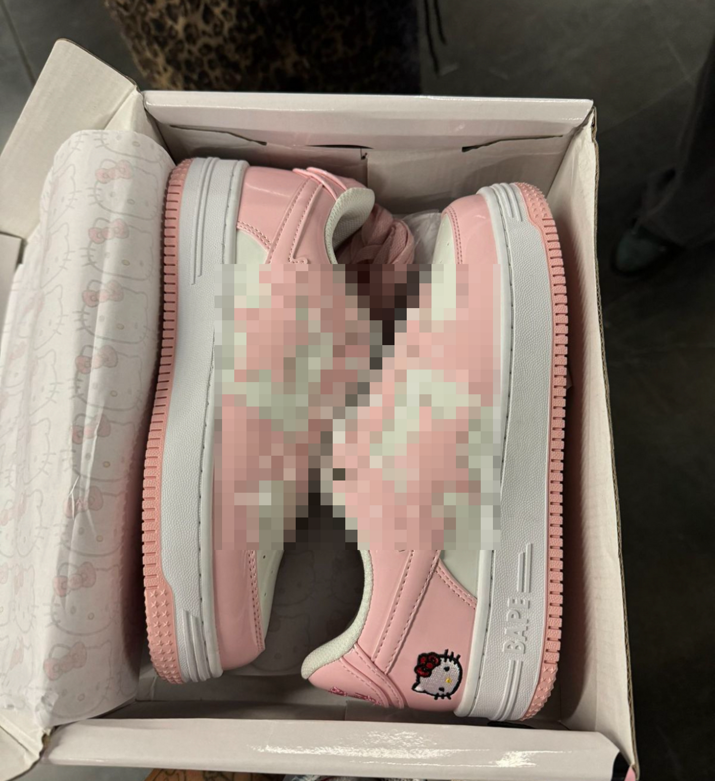 Hello Litty Dapestas